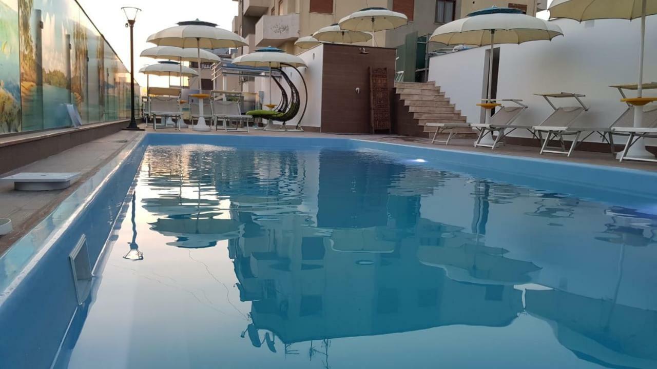 Hotel Antalya - Beach Durres Exterior photo